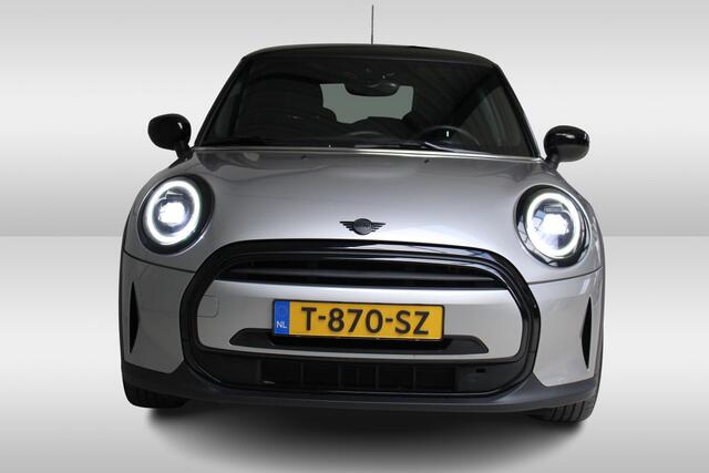 Mini COOPER Mini 1.5 Camden Edition Navigatie by App | Parkeersensoren | Airco | Lichtmetalen velgen