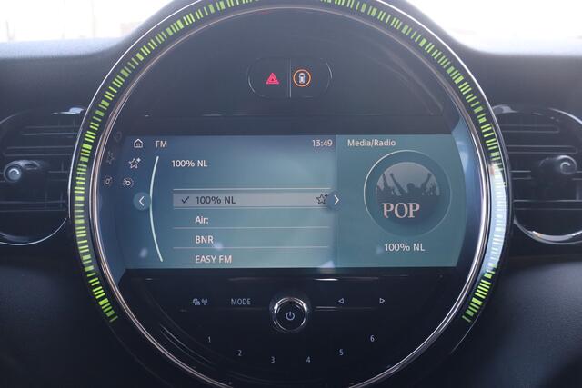 Mini COOPER Mini 1.5 Camden Edition - NL- Auto!! Climate I Apple I Led