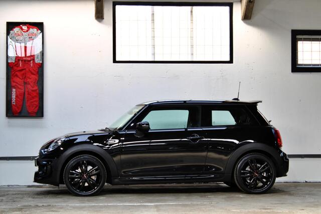 Mini COOPER Mini 1.5 Dalston Edition | John Cooper Works | Apple Carplay | Stoelverwarming | NL auto | 1e eigenaar |