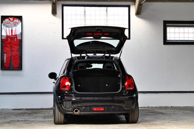 Mini COOPER Mini 1.5 Dalston Edition | John Cooper Works | Apple Carplay | Stoelverwarming | NL auto | 1e eigenaar |