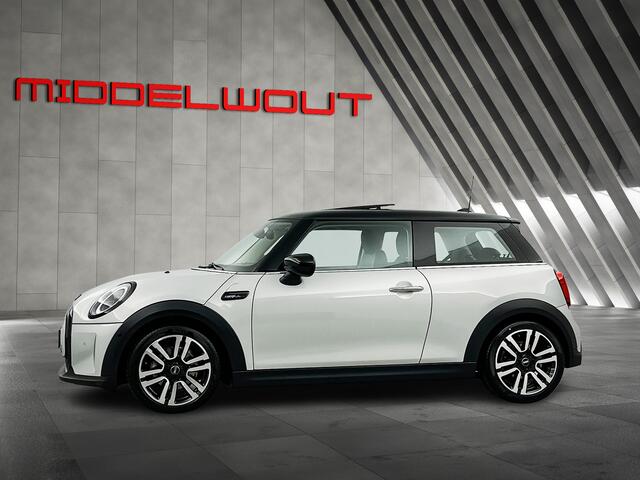 Mini COOPER Mini 1.5 Camden/Pano/17"/Leder/Carplay/A.Camera