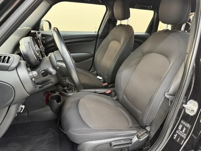 Mini COOPER Mini 1.5 135Pk, 2017, 2de eigenaar, Dealer onderhouden, Parkeersensoren, Climate control, Cruise control, AUX aansluiting, Elektrische ramen, 17" Lichtmetalen velgen,