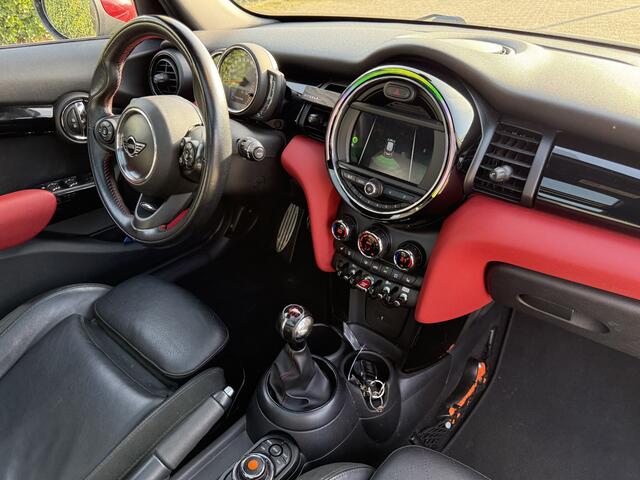 Mini COOPER Mini 1.5 Chili.JCW pakket! Facelift !,Leer,Pano,LED. Super mooi !!