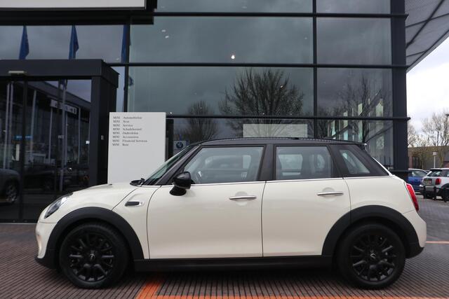 Mini COOPER 5-deurs | Airconditioning | Navigatie