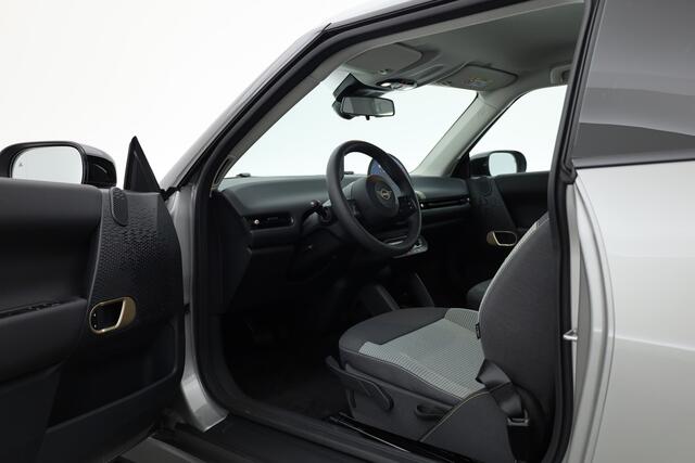 Mini COOPER Mini E Essential 40.7 kWh | Rijklaar! | Orig. NL | Dig. Cockpit | Camera+PDC | Nav+App.Connect | Dodehoek | Rijmodus | LED V