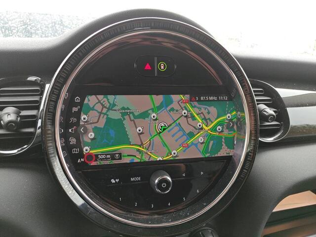 Mini COOPER Mini 1.5 Camden Edition NL-AUTO | LAGE KM STAND | NAVI | 1/2 LEDER