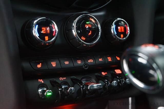 Mini COOPER 1.5 Chili Serious Business PANO | LED | JCW pakket