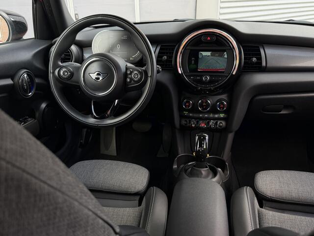 Mini COOPER Mini 1.5 Dalston Edition I Aut. I 5 Deurs I Carplay I Camera I Sportstoelen