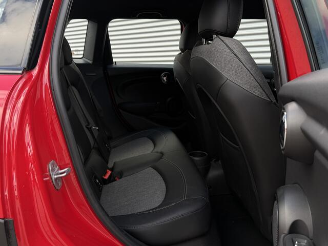 Mini COOPER Mini 1.5 Dalston Edition I Aut. I 5 Deurs I Carplay I Camera I Sportstoelen