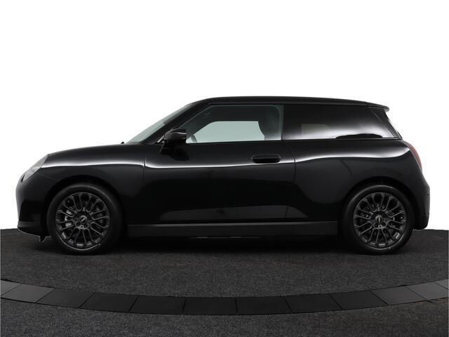 Mini COOPER Mini E Blackyard XS 40.7 kWh - Pakket XS - Head-up display - Stoelverwarming -Apple Carplay
