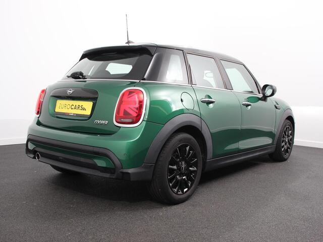 Mini COOPER Mini 1.5 Automaat Maximise | Achteruitrij Camera | Navigatie | Keyless start | Climate Control | Parkeer sensoren | Verwarmde voorstoelen