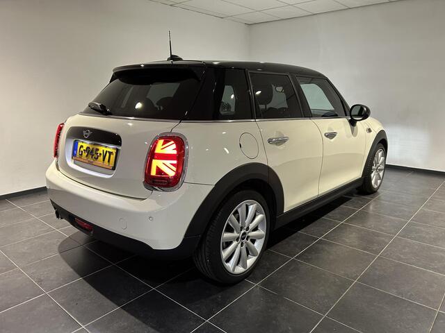 Mini COOPER Mini 1.5 Pepper | Stoelverwarming | Navigatie | Parkeersensoren V+A | Climate Control |