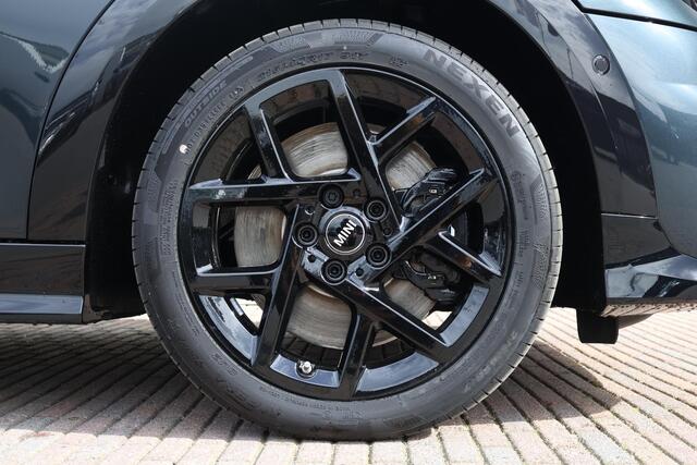 Mini COOPER Mini 1.5 C John Cooper Works XL Stuurwiel verwarmd / Comfort Access/ Panoramadak/ Elektrische Stoelen met geheugen/ Driving Assistant Plus