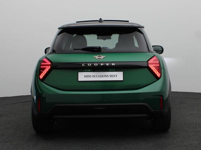 Mini COOPER C Favoured + M pakket + Getint Glas + Pano