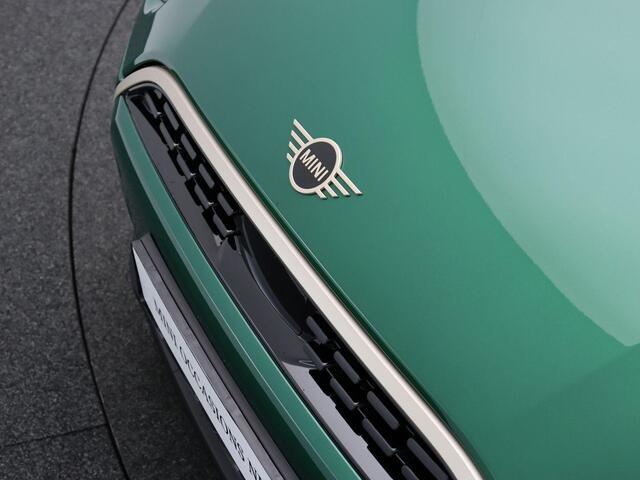 Mini COOPER C Favoured + M pakket + Getint Glas + Pano