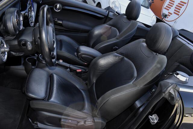 Mini COOPER Mini Cabrio 1.5 Chili Serious Business Navi - Keyless - Cruise - Leer