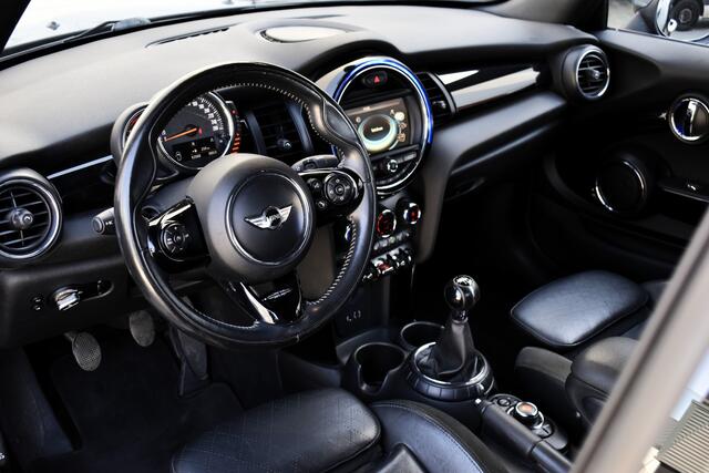 Mini COOPER Mini Cabrio 1.5 Chili Serious Business Navi - Keyless - Cruise - Leer