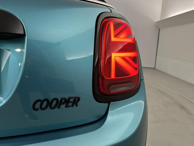 Mini COOPER Mini Cabrio 1.5 Aut Heddon Street Carplay/Sportstoel/Climat/17'LMV