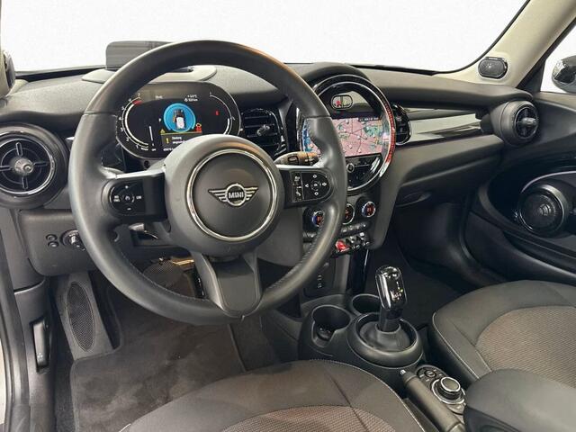 Mini COOPER 1.5 Aut. ** LED, NAVI, PANORAMA, H&K Sound, HuD, CRUISE, KEYLESS ** 1e EIG - UNFALLFREI ** ** INFORMEER OOK NAAR ONZE AANTREKKELIJKE FINANCIAL-LEASE TARIEVEN **