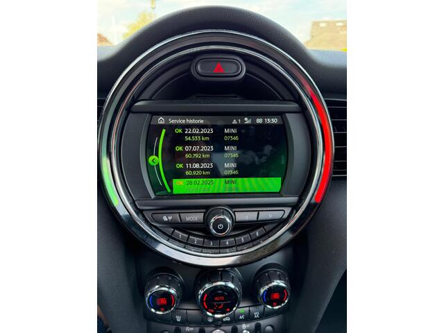 Mini COOPER Mini 1.5 Pepper | Panoramadak | Cruise Control | Apple Carplay | Navigatie | Climate Control | NAP | Dealer Onderhouden | Keyless | Automaat