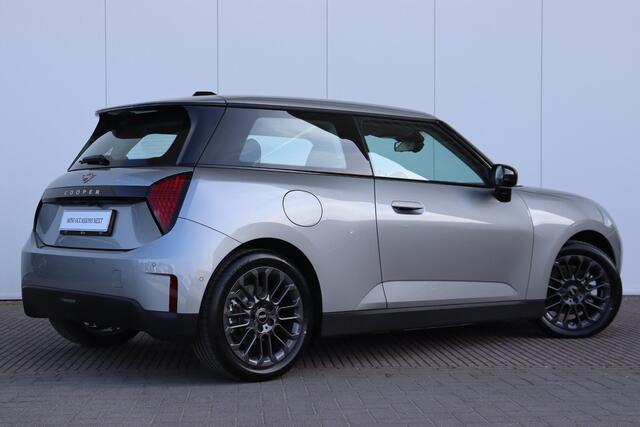 Mini COOPER Mini E Essential 40.7 kWh Nieuw/ Carplay/ Navigatie/ Cruise control/ Achteruitrijcamera/ 17 inch LMV