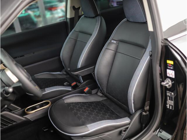 Mini COOPER Mini E Favoured M 40.7 kWh