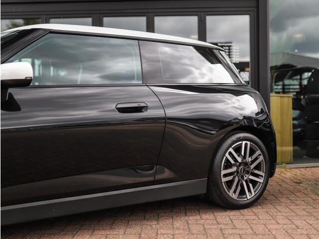 Mini COOPER Mini E Favoured M 40.7 kWh