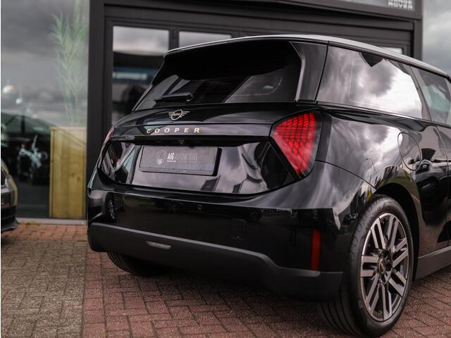 Mini COOPER Mini E Favoured M 40.7 kWh