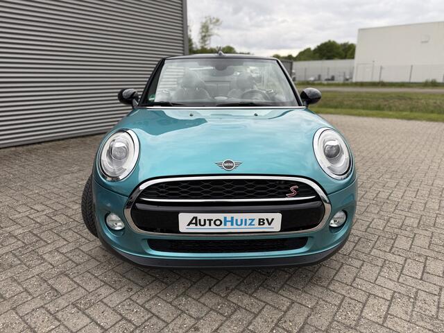 Mini COOPER Mini Cabrio 1.5 136 PK Chili Wired Pakket LED Navi Pro PDC Union Jack Dak Stoelverwarming DAB Keyless Entry