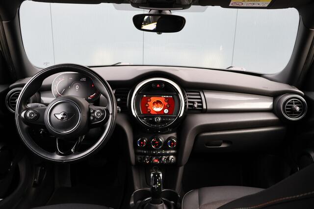 Mini COOPER Mini 1.5 Automaat | 136pk | Apple Carplay / Android Auto | Digitale tellers | Keyless Entry | LED | Climate Control
