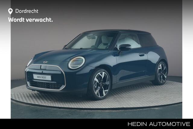 Mini COOPER Mini E Favoured L 40.7 kWh SEAF | Panoramadak | 360 Camera | Stuur/stoelverwarming | Head-Up Display
