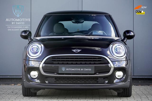 Mini COOPER Hatchback 1.5 136 pk SERIOUS BUS CHILI AUTOMAAT / HARMAN KARDON / HEAD-UP DISPLAY / NAVIGATIE GROOT / APPLE CARPLAY / KEYLESS ENTRY / 17 INCH LMV / LED / STOELVERWARMING