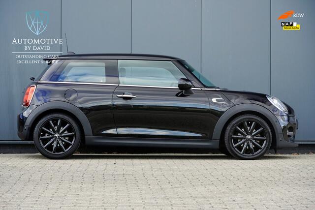 Mini COOPER Hatchback 1.5 136 pk SERIOUS BUS CHILI AUTOMAAT / HARMAN KARDON / HEAD-UP DISPLAY / NAVIGATIE GROOT / APPLE CARPLAY / KEYLESS ENTRY / 17 INCH LMV / LED / STOELVERWARMING