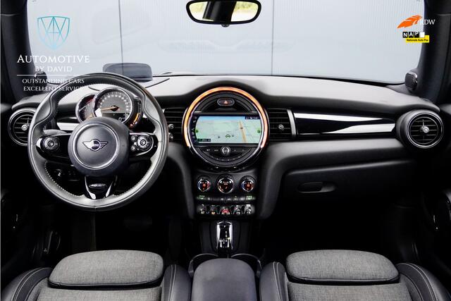 Mini COOPER Hatchback 1.5 136 pk SERIOUS BUS CHILI AUTOMAAT / HARMAN KARDON / HEAD-UP DISPLAY / NAVIGATIE GROOT / APPLE CARPLAY / KEYLESS ENTRY / 17 INCH LMV / LED / STOELVERWARMING
