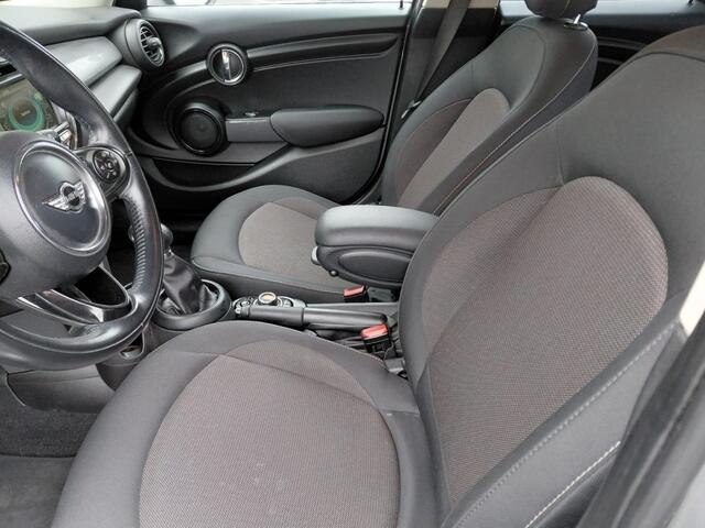 Mini COOPER 1.5 136PK AUTOMAAT NAVI CRUISE