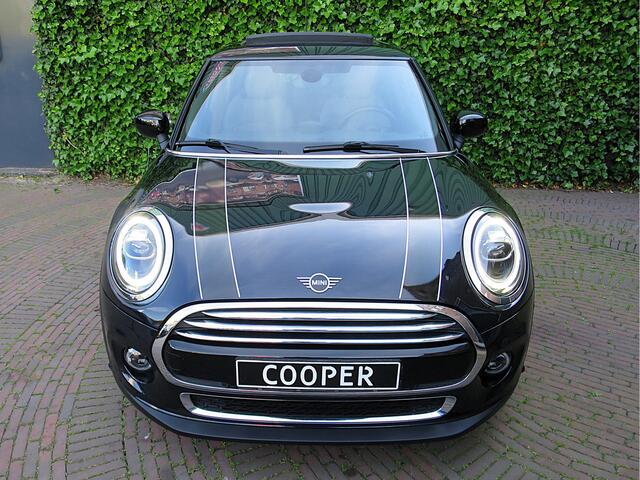 Mini COOPER 1.5 Cooper Chili F56 LCI aut. NL-auto, Pano, A.camera, HK, Apple CP, 17"