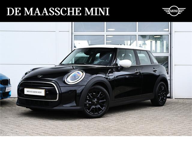 Mini COOPER Hatchback Camden Automaat / LED / Cruise Control / Multifunctioneel stuurwiel / 16" LM Victory Spoke zwart