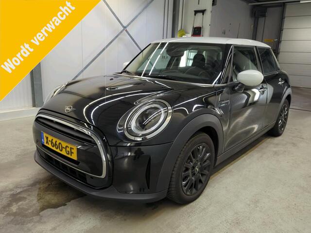 Mini COOPER 5-Deurs 1.5 Camden Edition