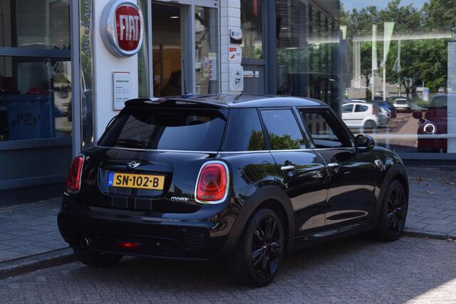 Mini COOPER 5-Deurs 1.5 Chili Serious Business|JCW|