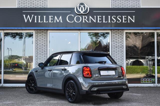 Mini COOPER 5-Deurs 1.5 Camden Edition Navi Prof. Keyless Stoelverwarming Carplay