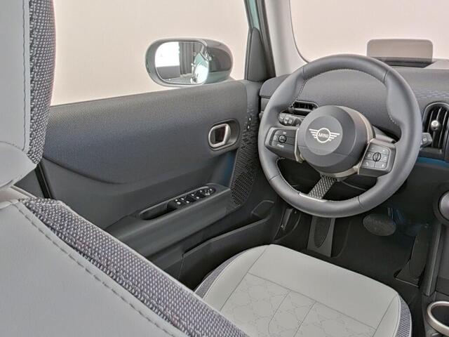 Mini COOPER 5-Deurs 1.5 C Classic M