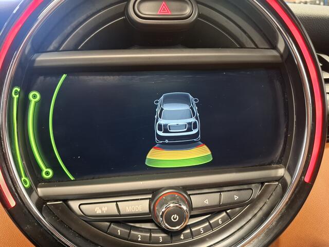 Mini COOPER 5-Deurs 1.5 Chili | Navigatie | LM Velgen 17" | Voorstoelen Verwarmd | Elektrisch Glazen Panoramadak | Cruise Control | Adaptieve LED Koplampen | Airco |