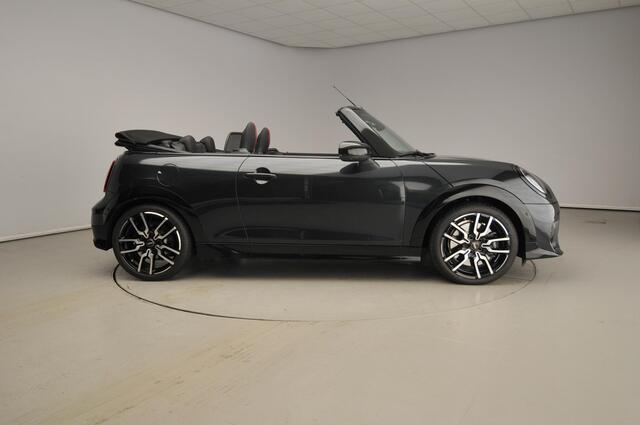 Mini COOPER Cabrio 2.0 C John Cooper Works XL Stuurwielrand verwarmd | Comfort Access | Harman Kardon | Head-Up | Driving Assistant Plus