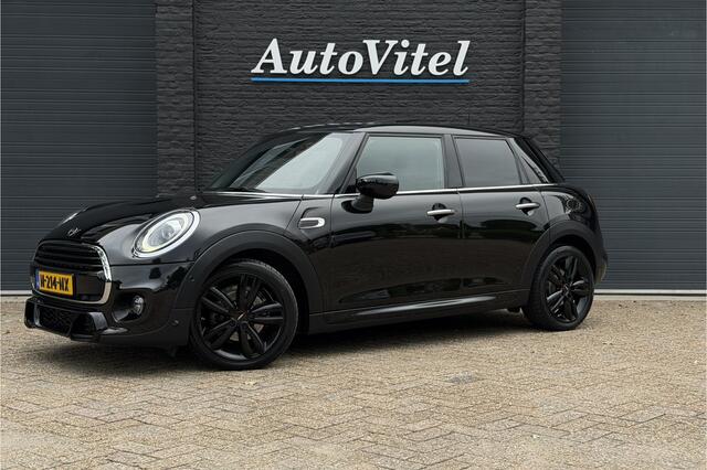 Mini COOPER 5-Deurs 1.5 Dalston JCW pakket | Panodak | Kuipstoelen | Sfeerverlichting | Stoelverwarming
