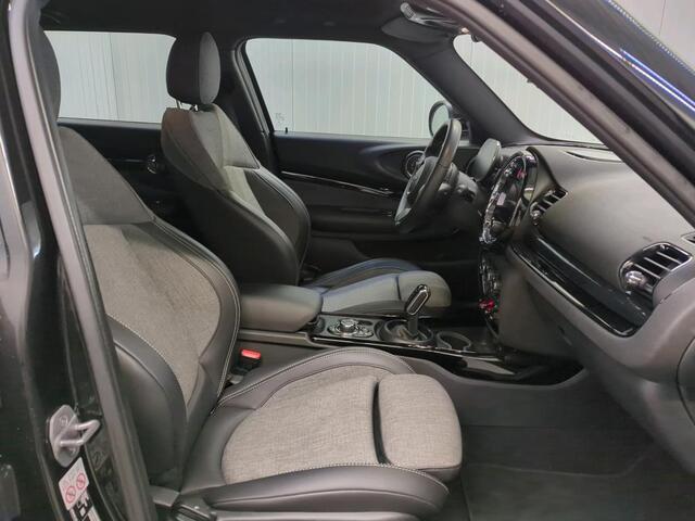 Mini COOPER CLUBMAN Business Edition | 18" | Alarm | Privacy Glass | Navigatie