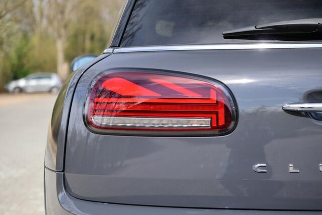 Mini COOPER CLUBMAN S Chili 2 I City I HUD | Elektr. schuif/kanteldak | Harman Kardon | Driv ass | Adaptieve LED | Camera | 20" | Memory I clima | Parkeerassistent I DAB I MINI Connected XL, Etc.