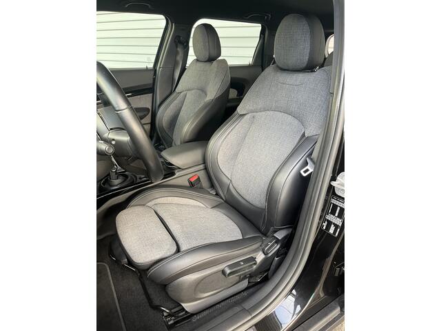 Mini COOPER CLUBMAN 1.5 LIMITED Automaat Rijklaarprijs!