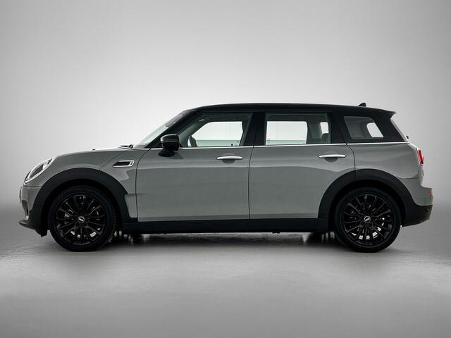Mini COOPER CLUBMAN Mini 2.0D 150PK Business Edition / Airco-ecc./ Stoelverwarming / Navigatie / Trekhaak / Dab / Pdc. A / Radio multimedia / Apk 04-2026
