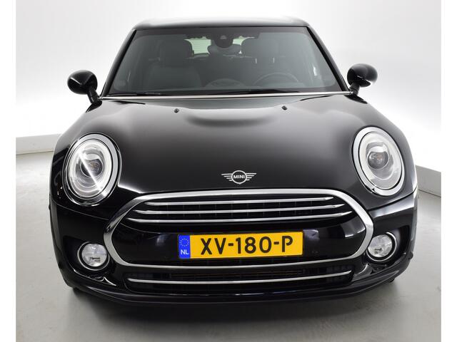 Mini COOPER CLUBMAN Mini 1.5 Business Edition: optie Apple carplay, stoelverw, leder bekleding, TRC, navy, botswaarsch, personen waarsch, HUD, verkeersbord herk, keyless entry, privacyglas Harman Cardon alarm certyf