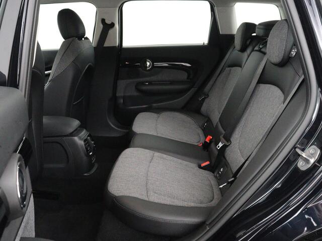 Mini COOPER CLUBMAN 1.5 Business Edition | Automaat | Stoelverwarming | Carplay | Sportstoelen | Half leder | Full LED | Navigatie | Parkeerhulp | Climate control | Cruise control | Origineel NL